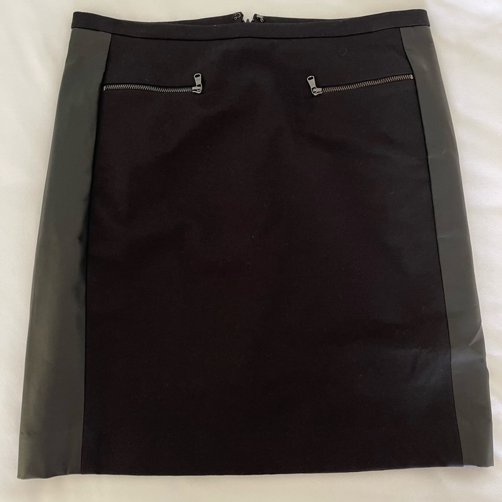 EUC Ann Taylor Skirt
